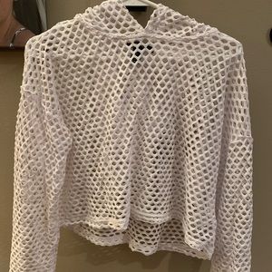 Women’s white long sleeve crop top